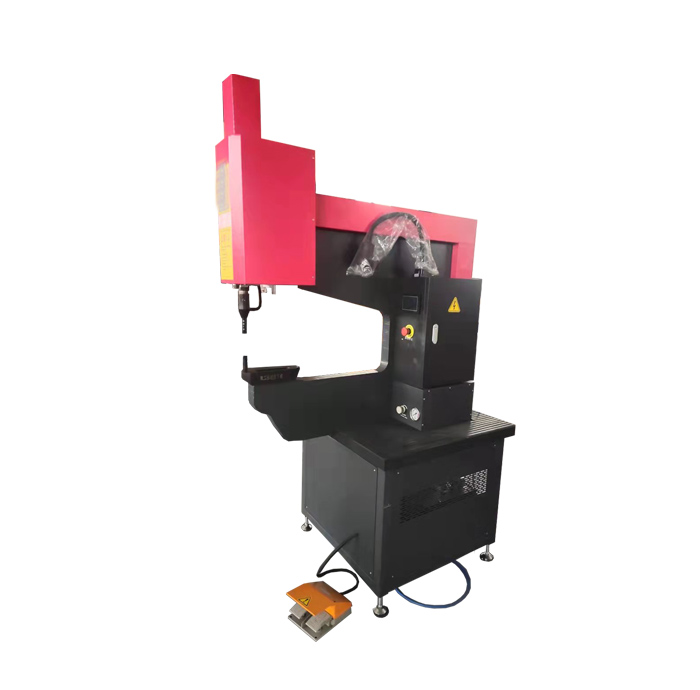 博月機械:以技術(shù)賦能,打造數(shù)控車床定制精準(zhǔn)加工新高度